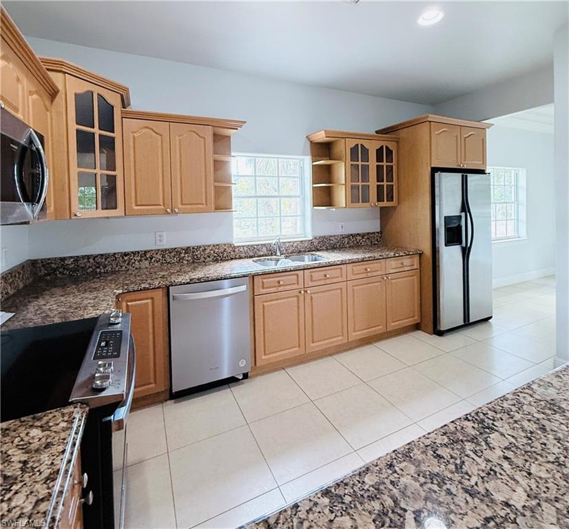 GOLDEN GATE ESTATES - Residential Lease