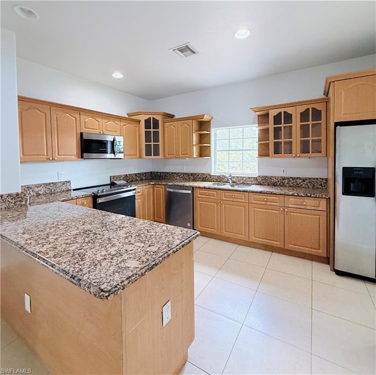 GOLDEN GATE ESTATES - Residential Lease