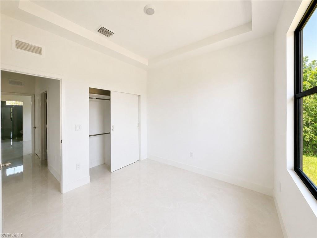 PORT LABELLE - Residential Lease