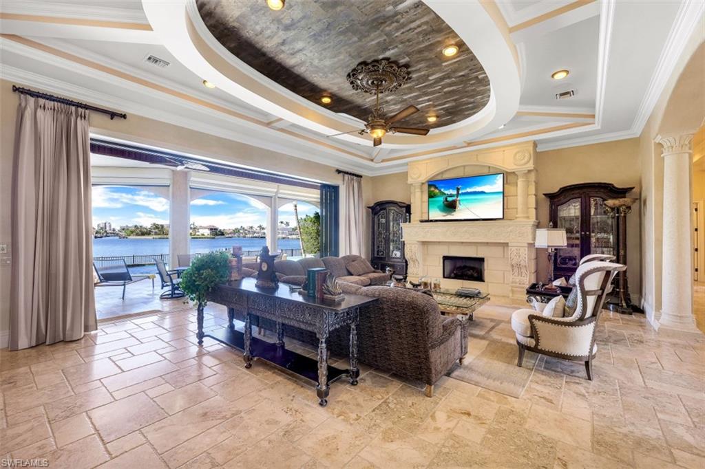 MARCO BEACH - Residential