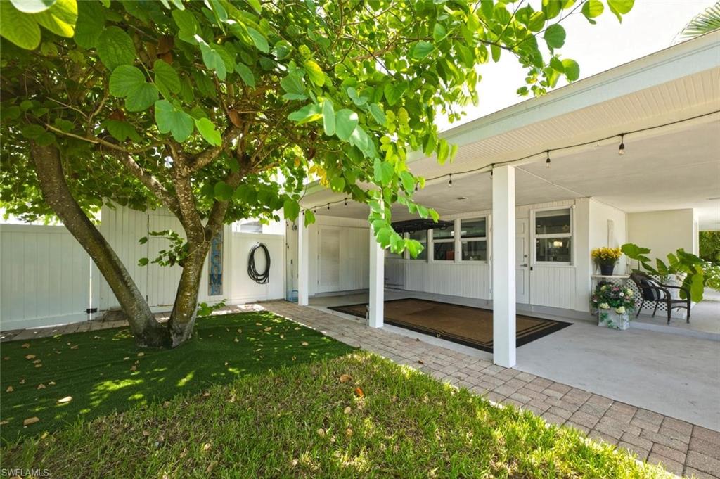 LAKE PARK - Residential