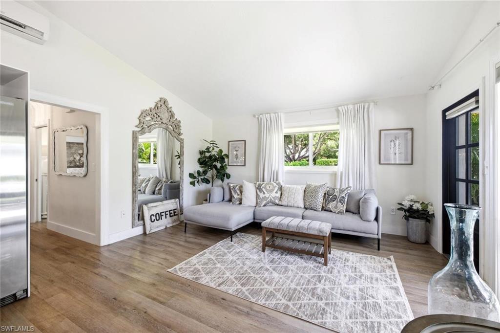 LAKE PARK - Residential