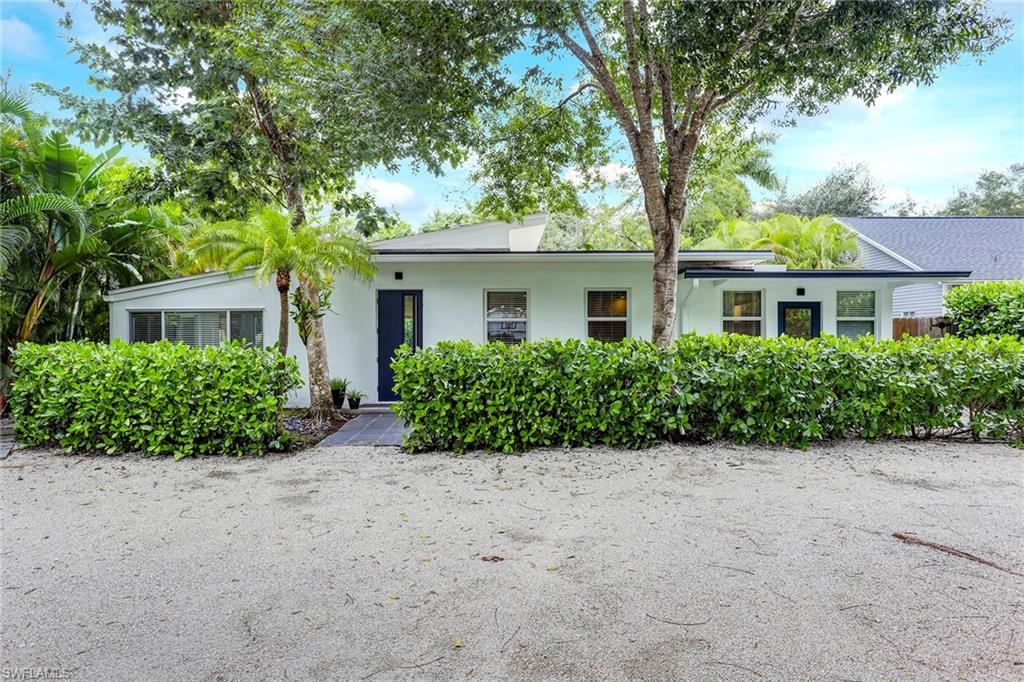 LAKE PARK - Residential