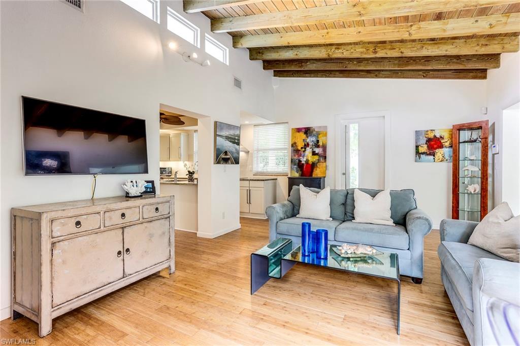 LAKE PARK - Residential