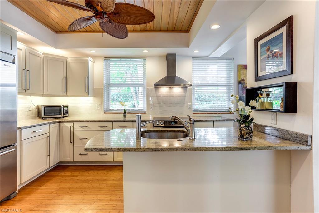 LAKE PARK - Residential