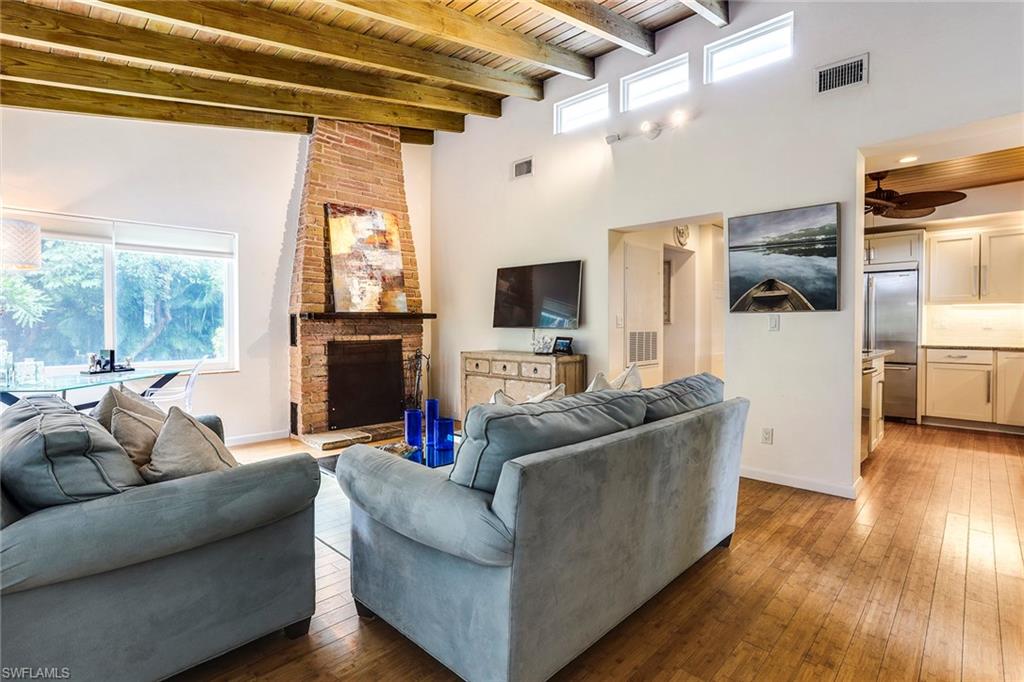 LAKE PARK - Residential