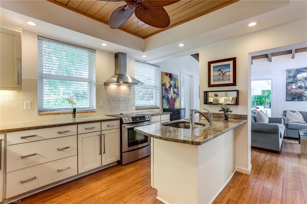 LAKE PARK - Residential