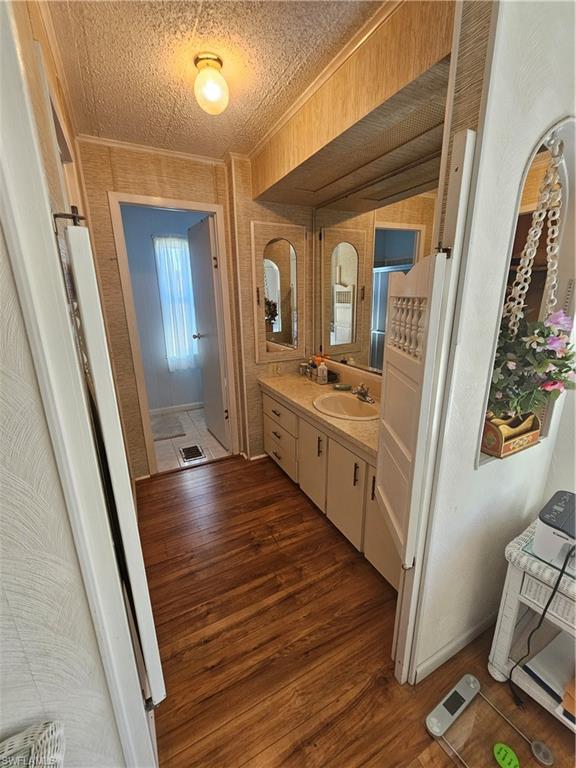 OAK PARK VILLAGE CO-OP INC - Residential