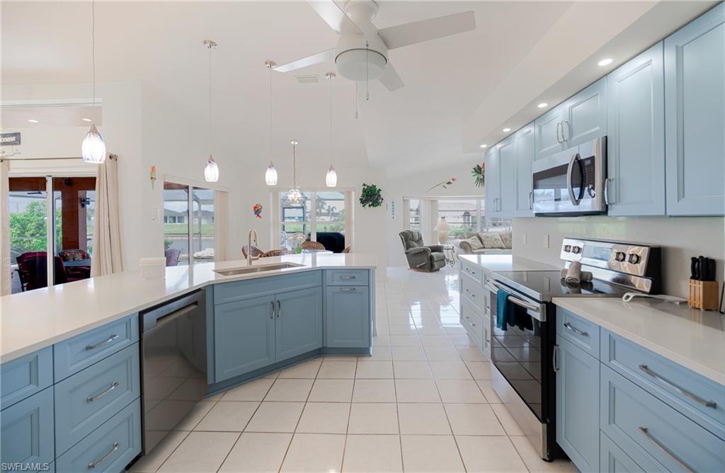 CAPE CORAL - Residential Lease