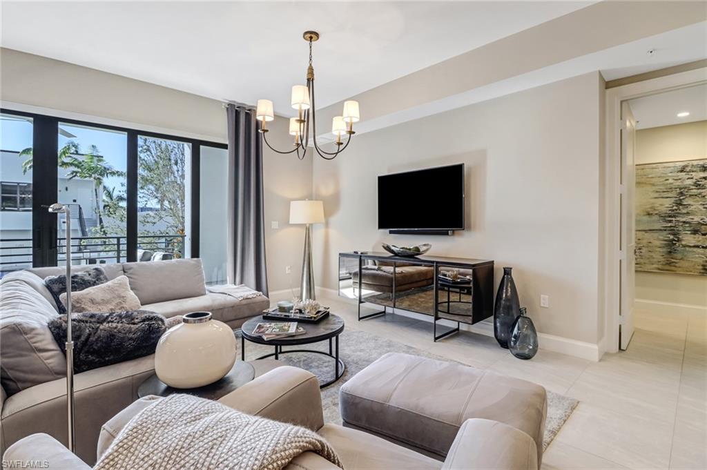 ELEVEN ELEVEN CENTRAL - Residential