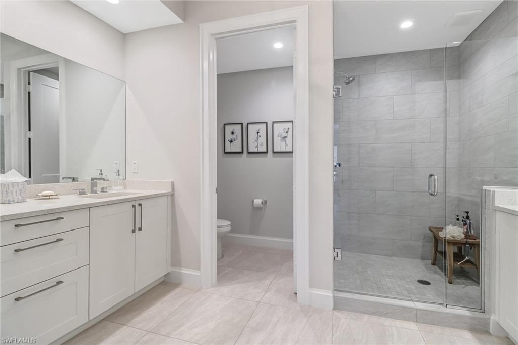 ELEVEN ELEVEN CENTRAL - Residential