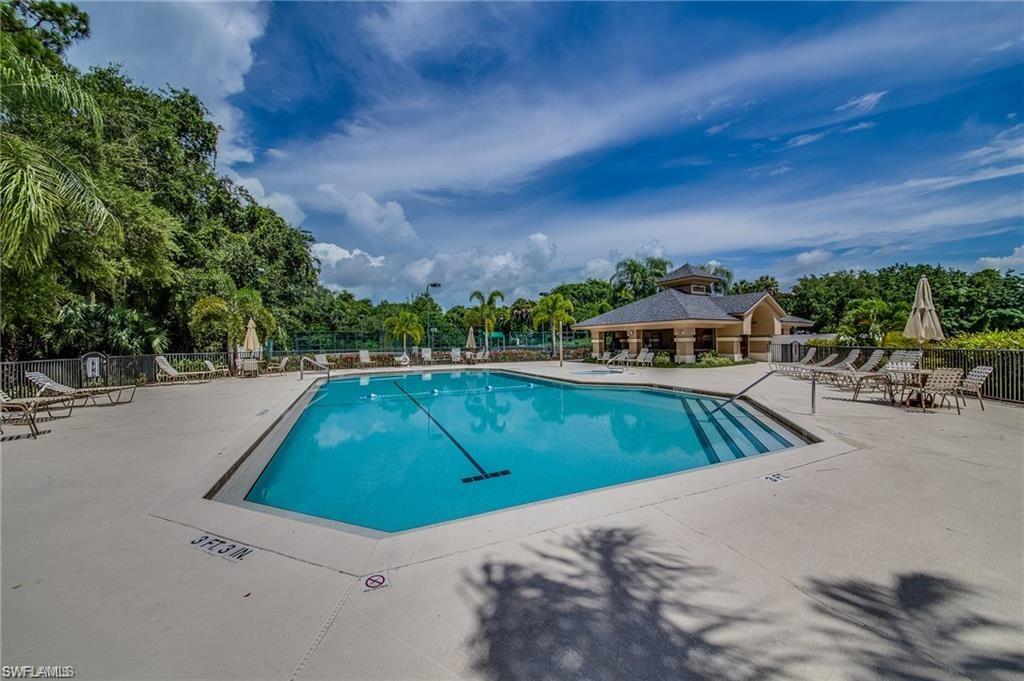 VILLAS AT COUNTRY CREEK - Residential