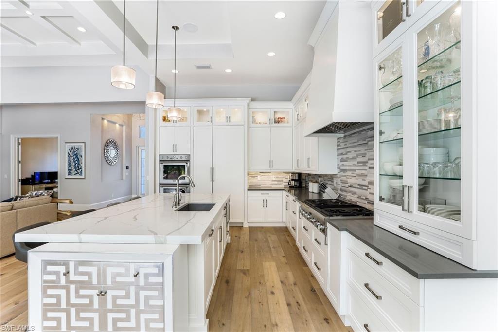 GOLDEN SHORES - Residential