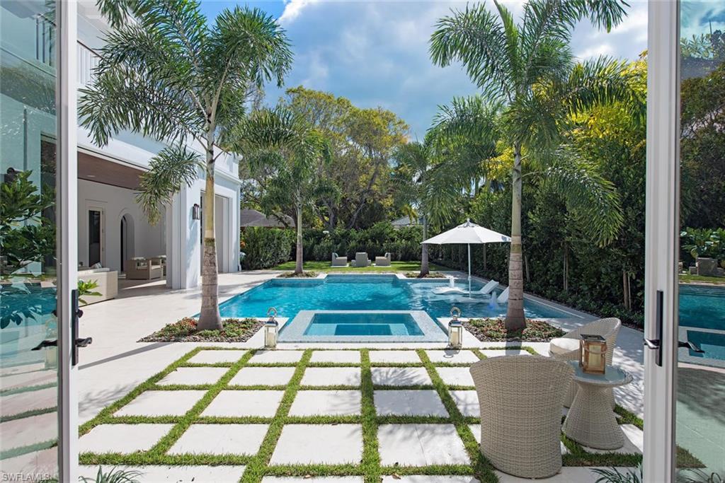 OLDE NAPLES - Residential