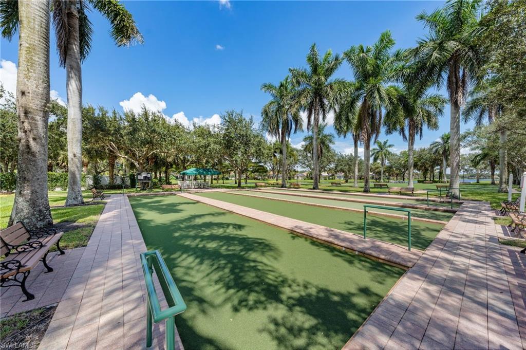 ISLAND WALK - Residential