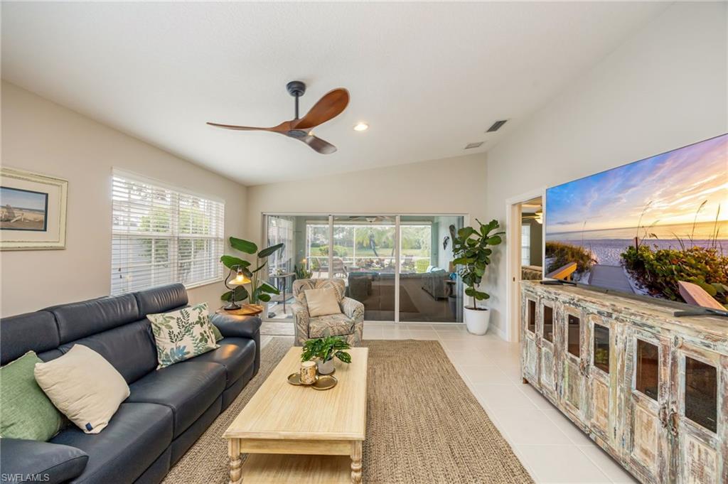 ISLAND WALK - Residential
