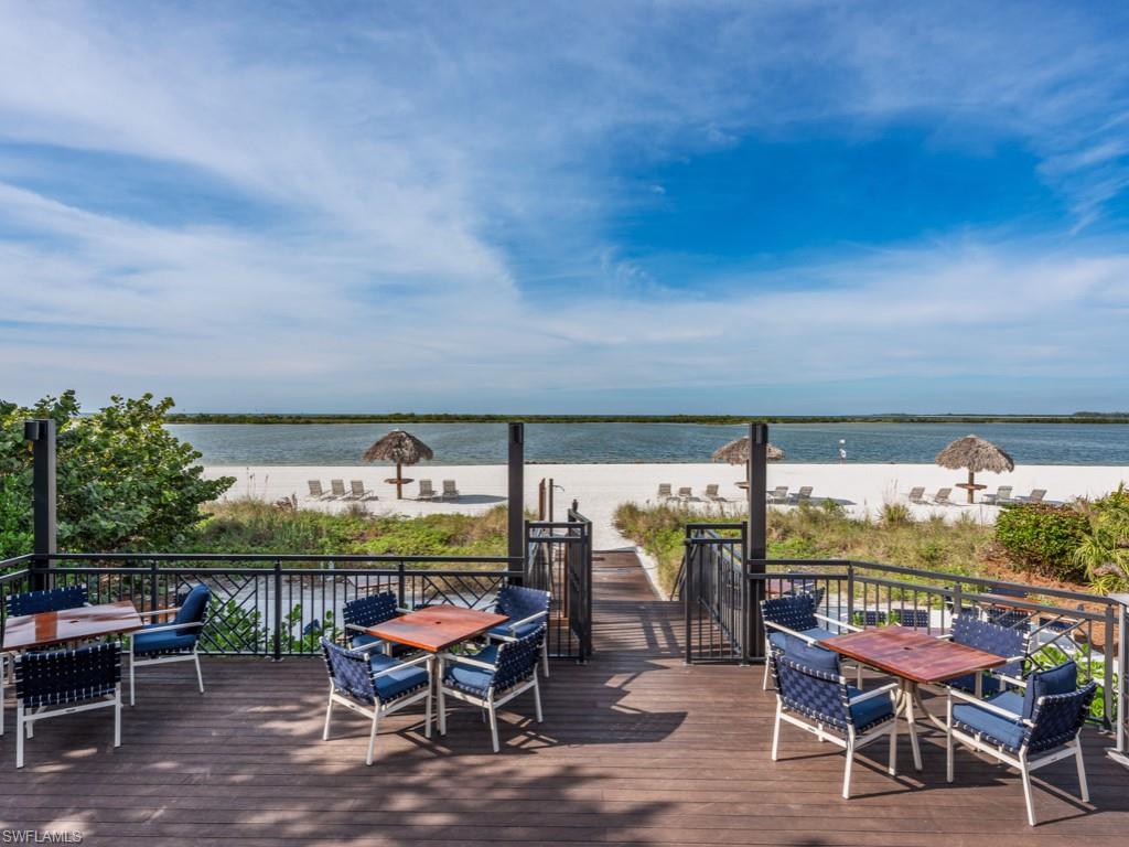 HIDEAWAY BEACH - Residential