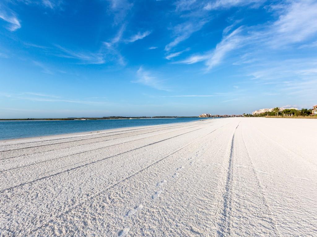 HIDEAWAY BEACH - Residential