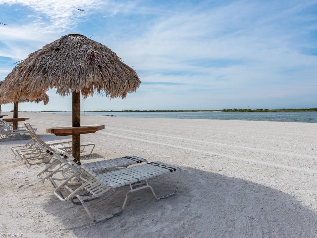 HIDEAWAY BEACH - Residential