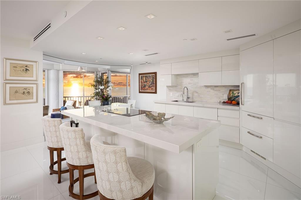 CONTESSA AT BAY COLONY - Residential