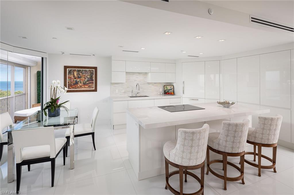 CONTESSA AT BAY COLONY - Residential