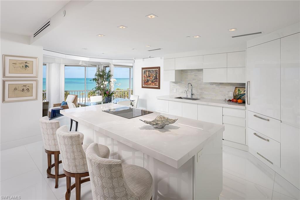 CONTESSA AT BAY COLONY - Residential