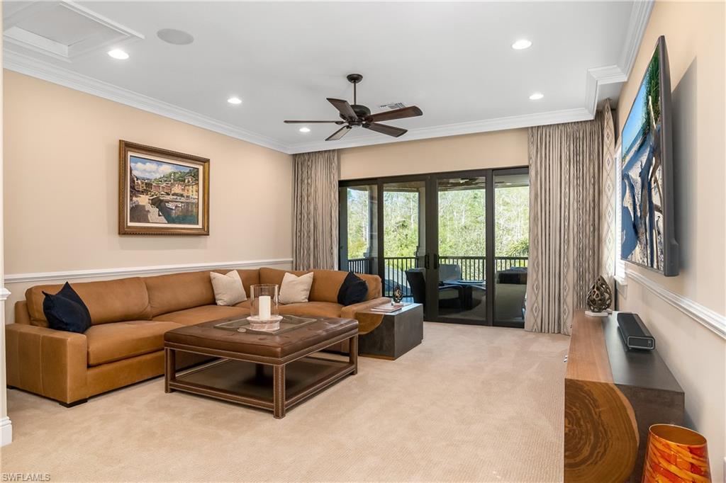 TWIN EAGLES - Residential