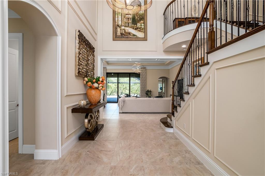 TWIN EAGLES - Residential