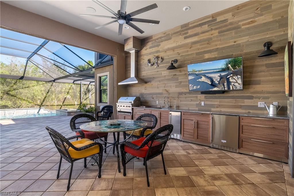 TWIN EAGLES - Residential