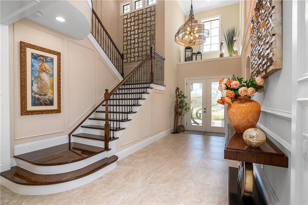 TWIN EAGLES - Residential