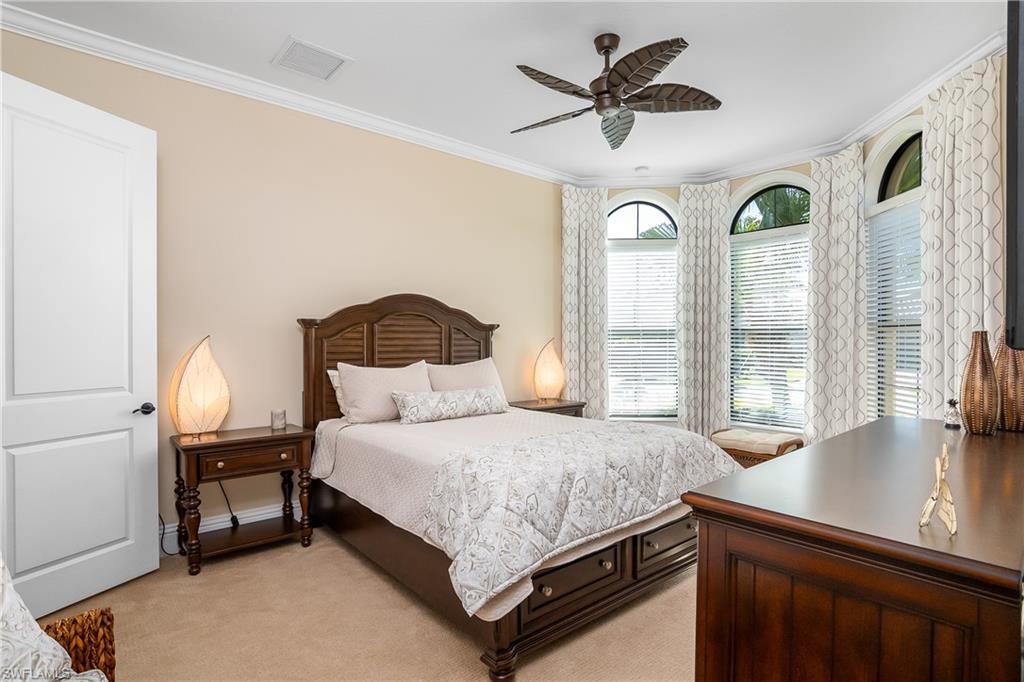 TWIN EAGLES - Residential