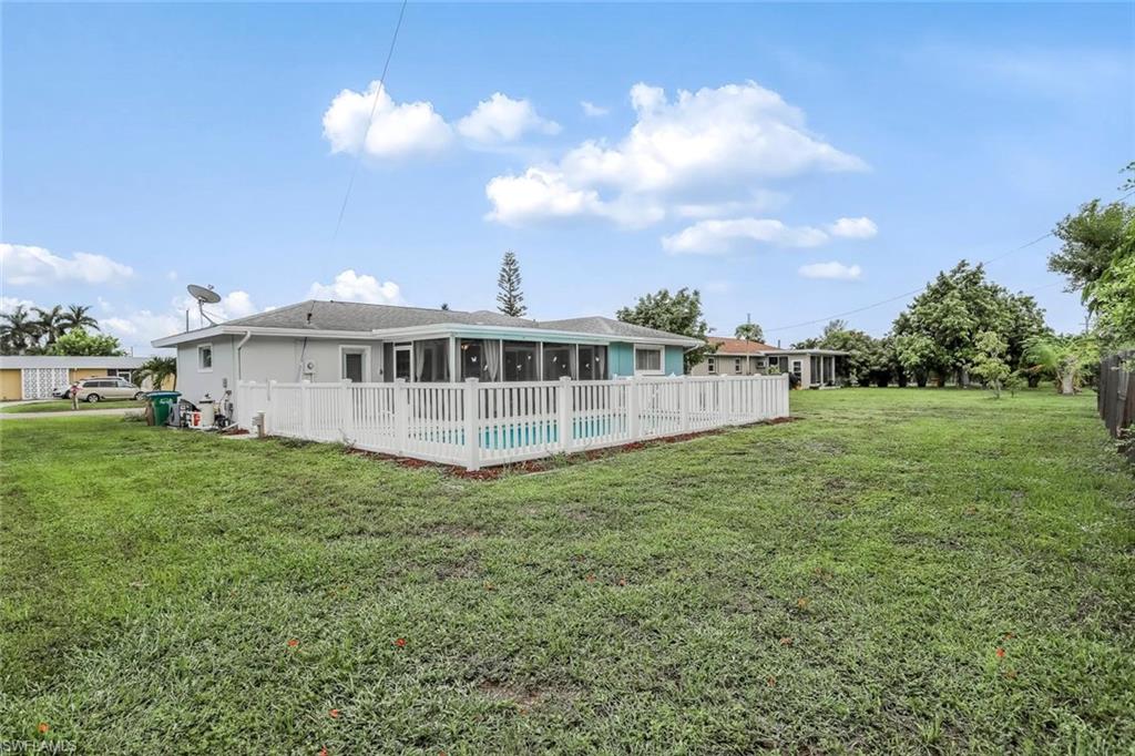 CAPE CORAL - Residential