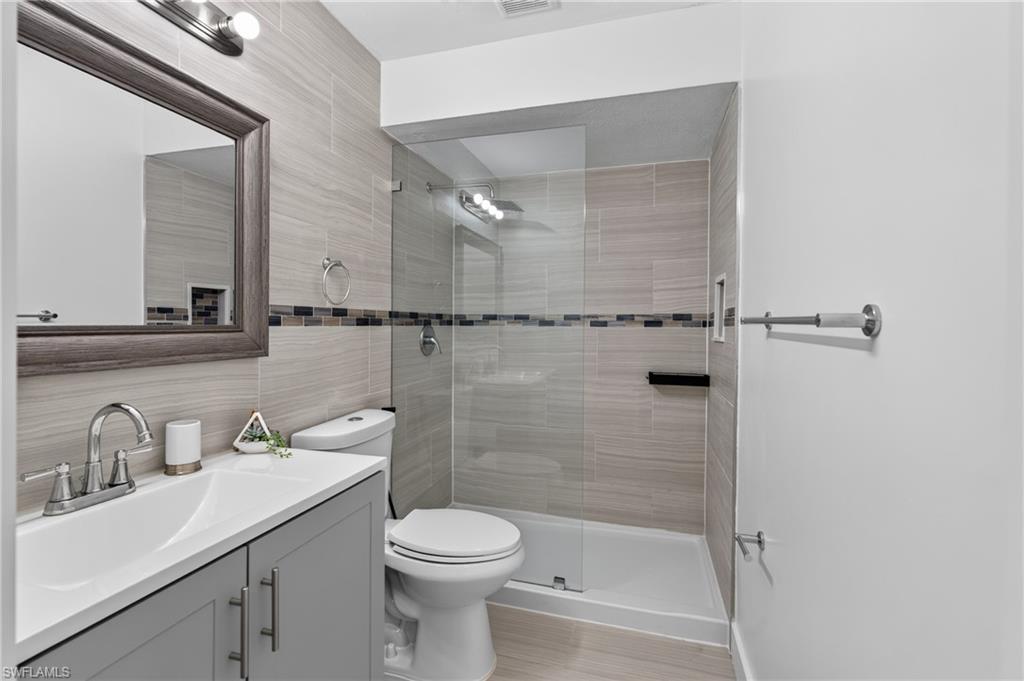 ISLAND PARK WOODLANDS - Residential
