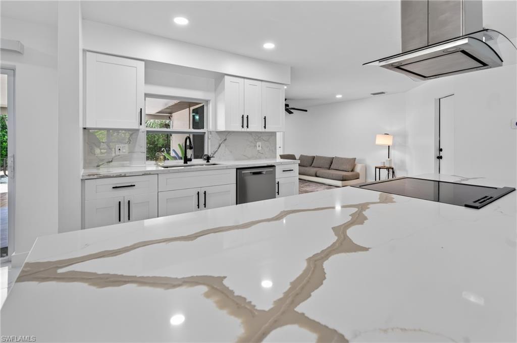 ISLAND PARK WOODLANDS - Residential