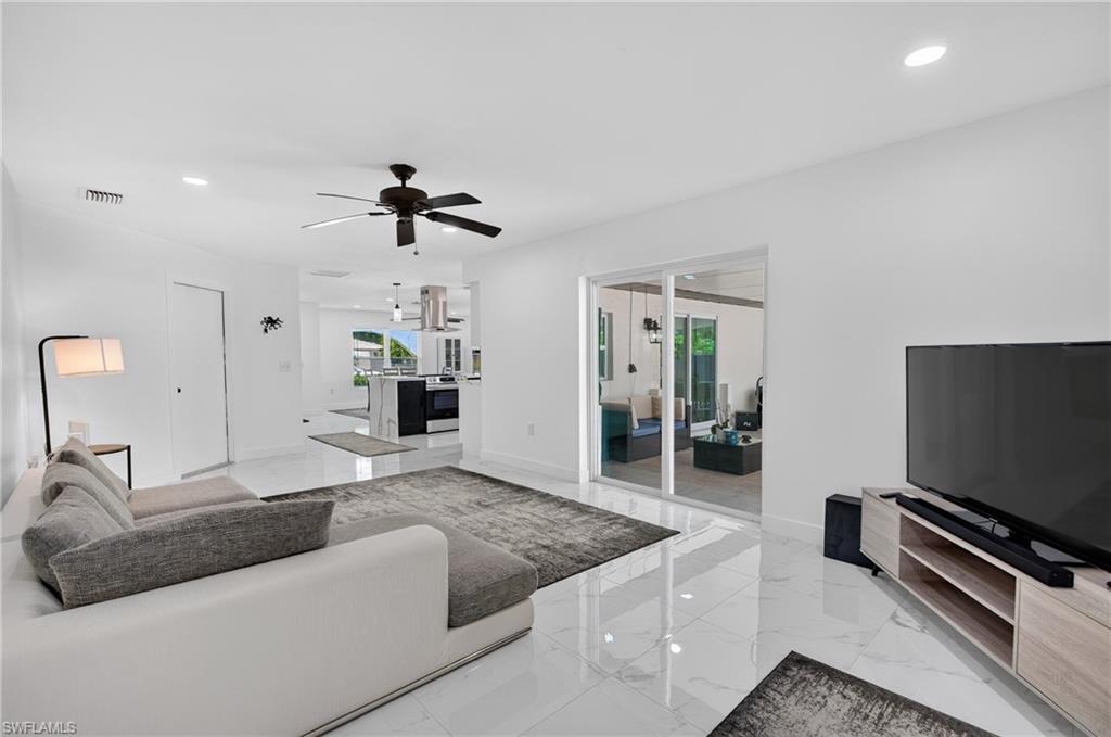 ISLAND PARK WOODLANDS - Residential