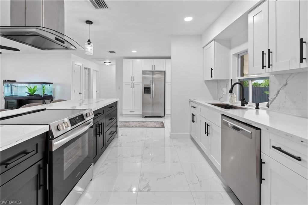 ISLAND PARK WOODLANDS - Residential