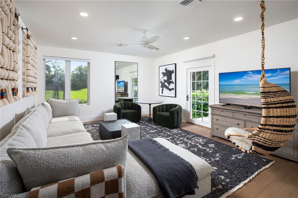 PINE RIDGE - Residential