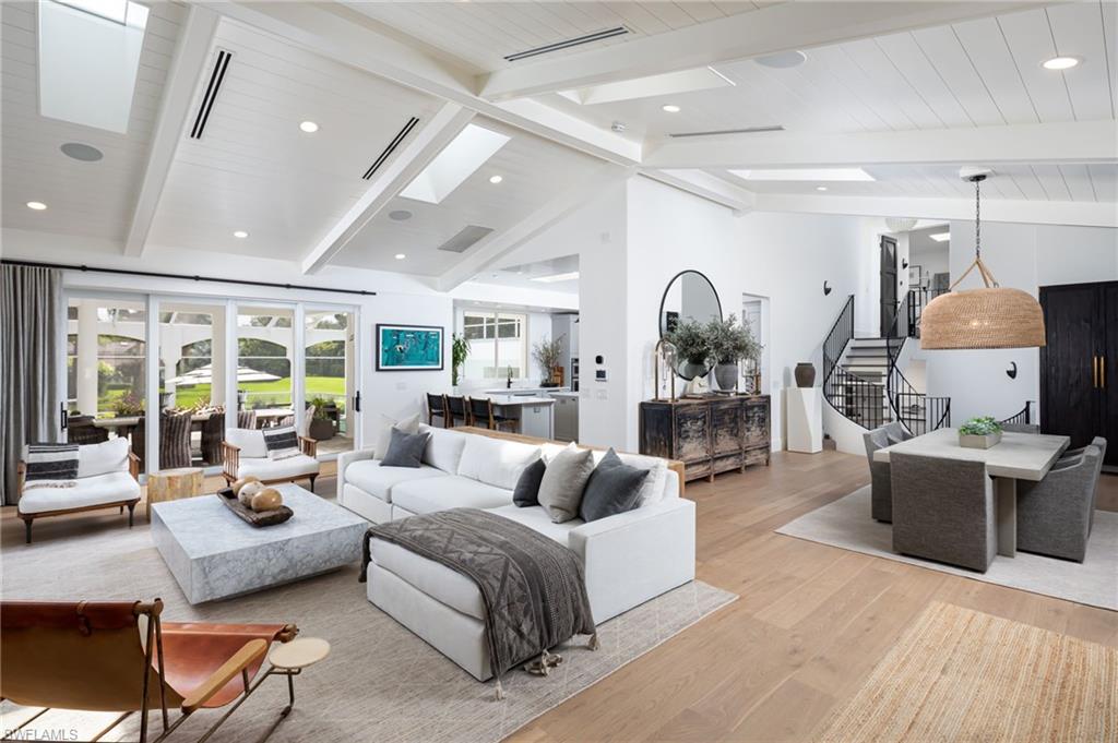 PINE RIDGE - Residential