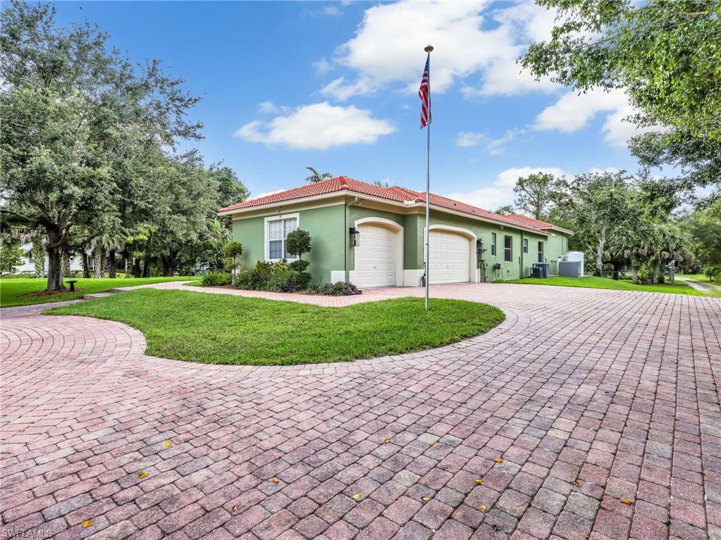 GOLDEN GATE ESTATES - Residential