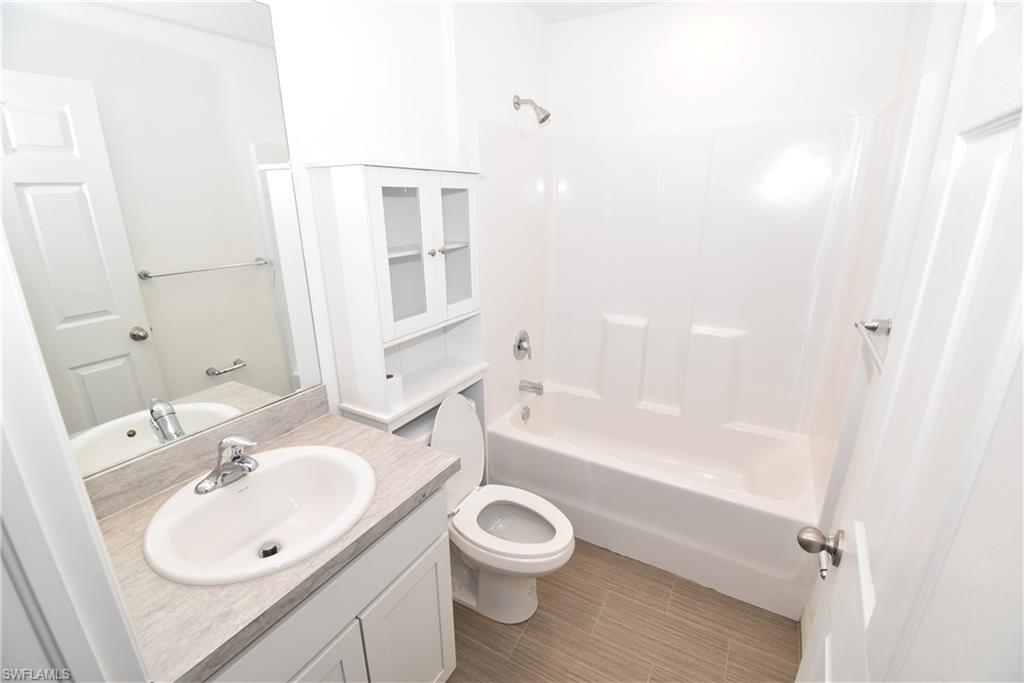 PORT CHARLOTTE - Residential Lease