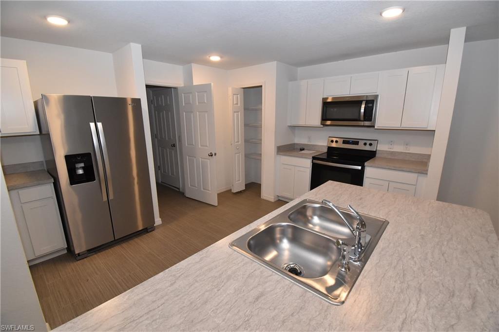 PORT CHARLOTTE - Residential Lease