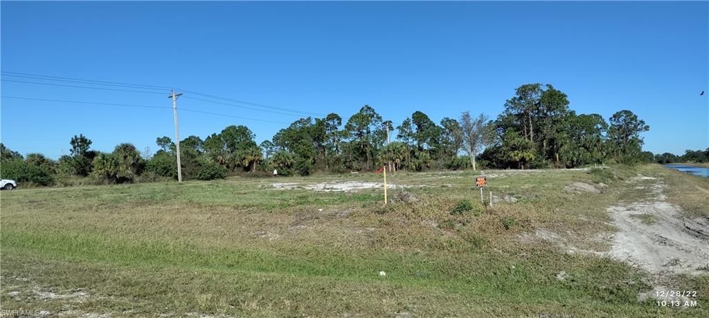 LEHIGH ACRES - Land