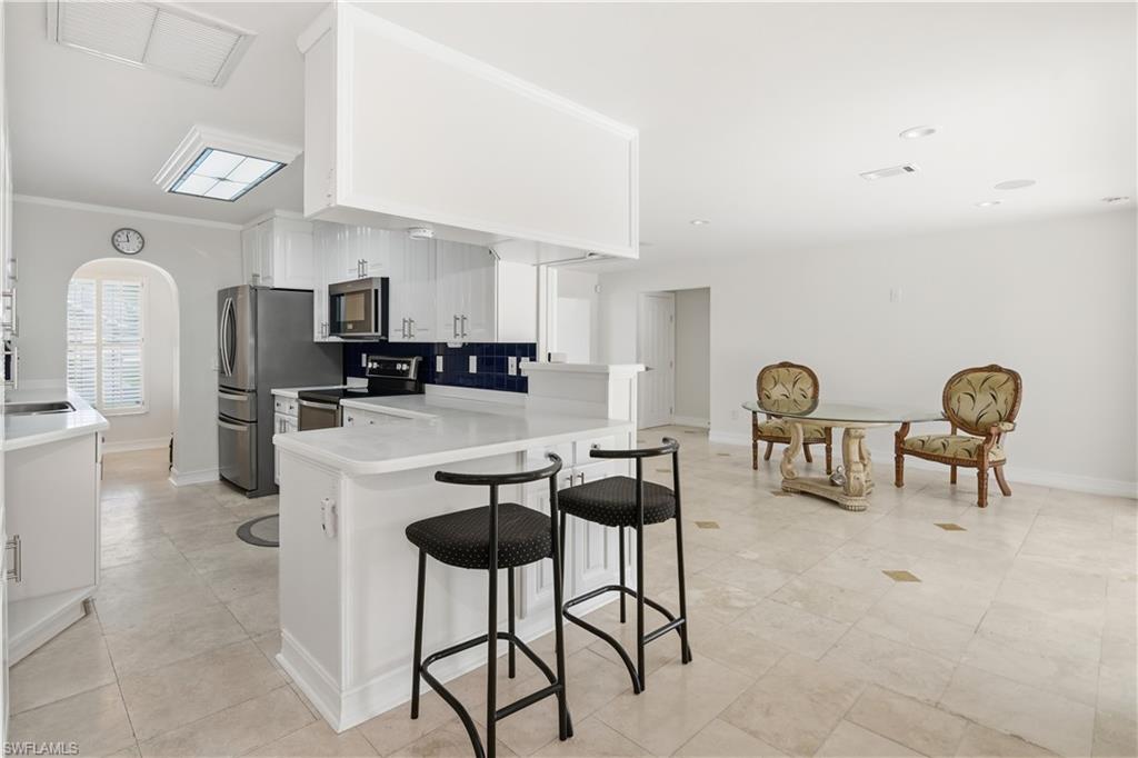 PALM RIVER ESTATES - Residential Lease