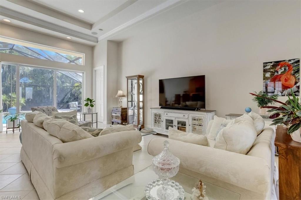 BELLE LAGO - Residential