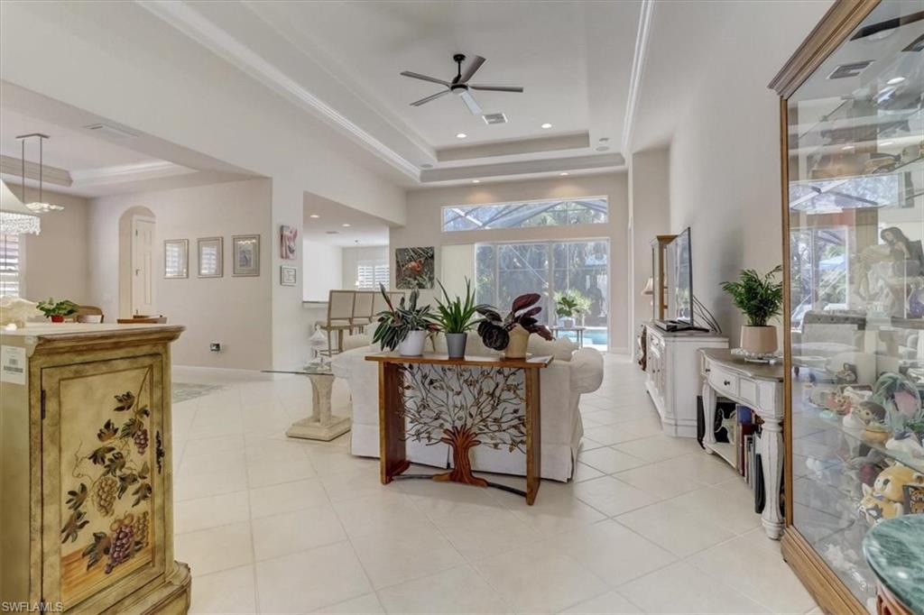 BELLE LAGO - Residential
