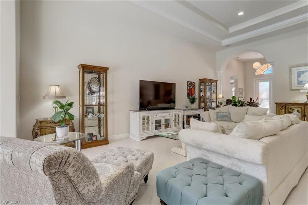 BELLE LAGO - Residential