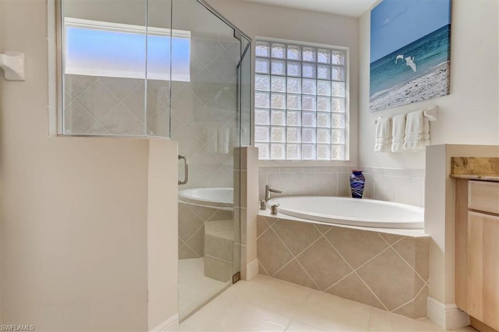 BELLE LAGO - Residential