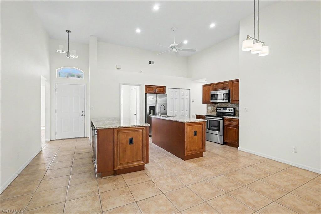BERKSHIRE LAKES - Residential Lease