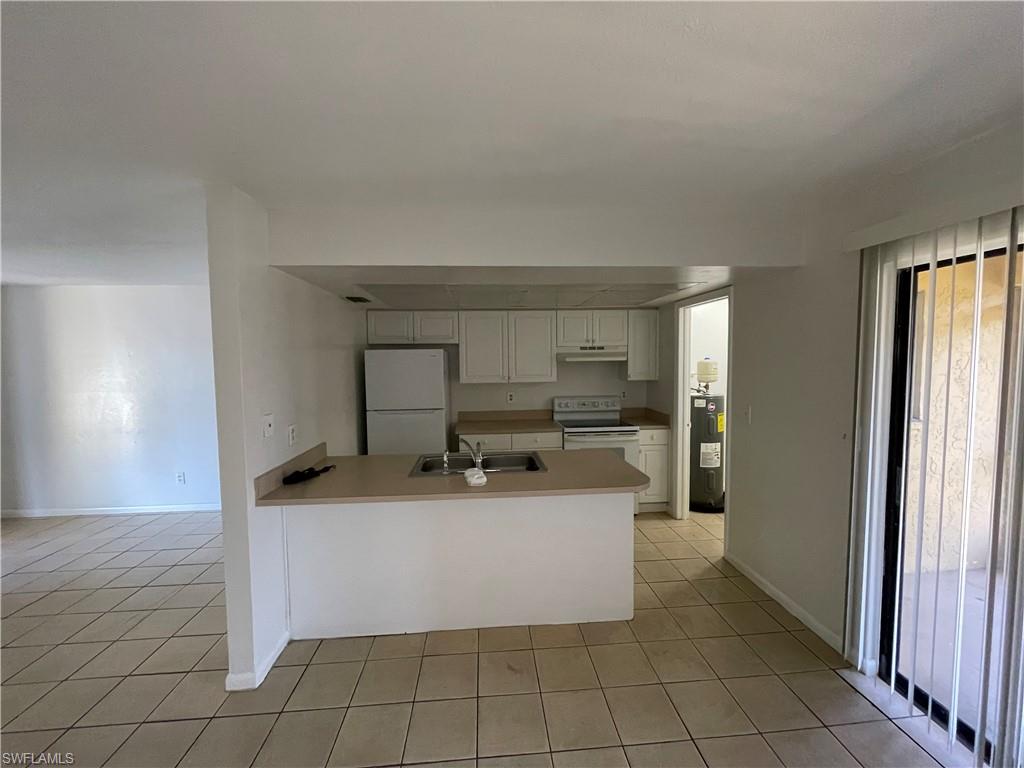 CAPE CORAL - Residential Lease
