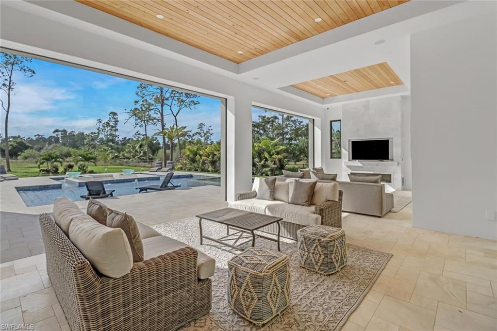 OAKES ESTATES - Residential